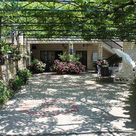 Apartments Sveti Anton Orebić Exterior foto