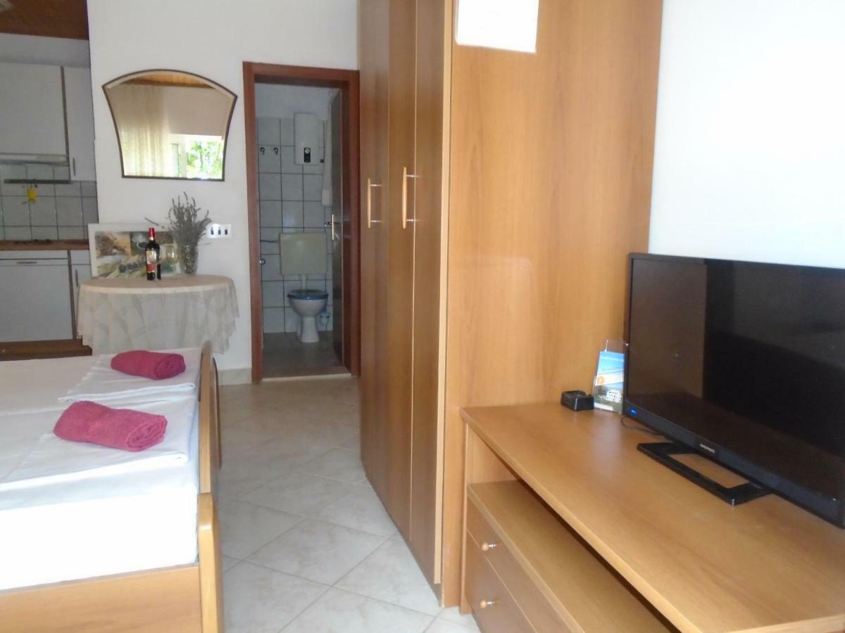 Apartments Sveti Anton Orebić Exterior foto