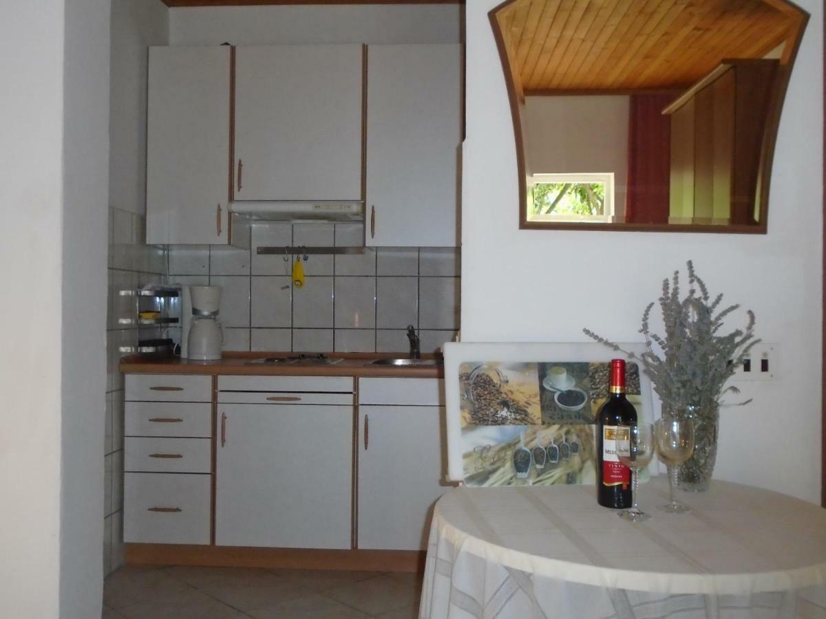 Apartments Sveti Anton Orebić Exterior foto