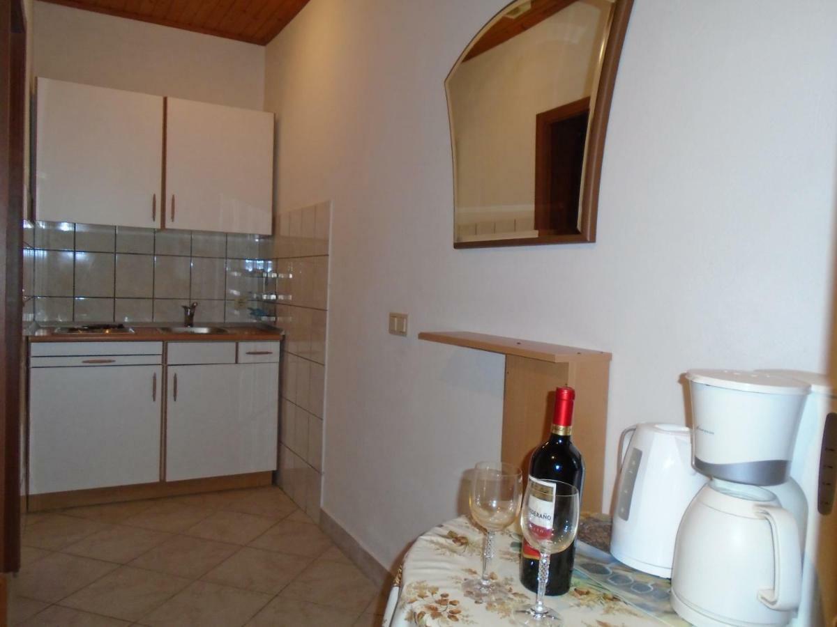 Apartments Sveti Anton Orebić Exterior foto