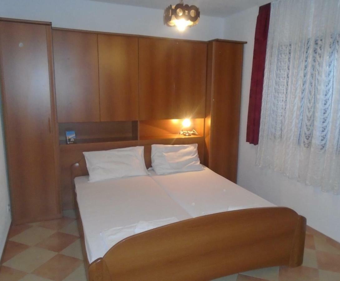 Apartments Sveti Anton Orebić Exterior foto
