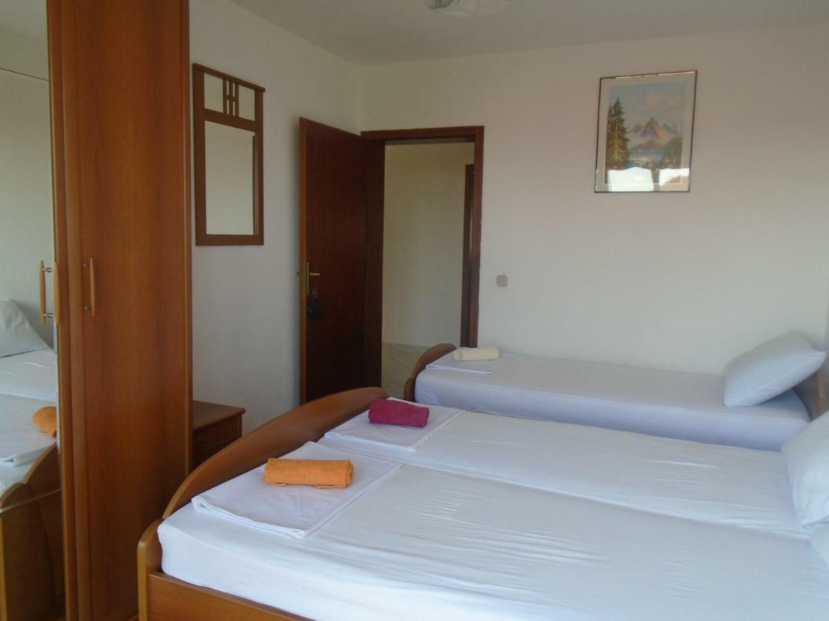 Apartments Sveti Anton Orebić Exterior foto